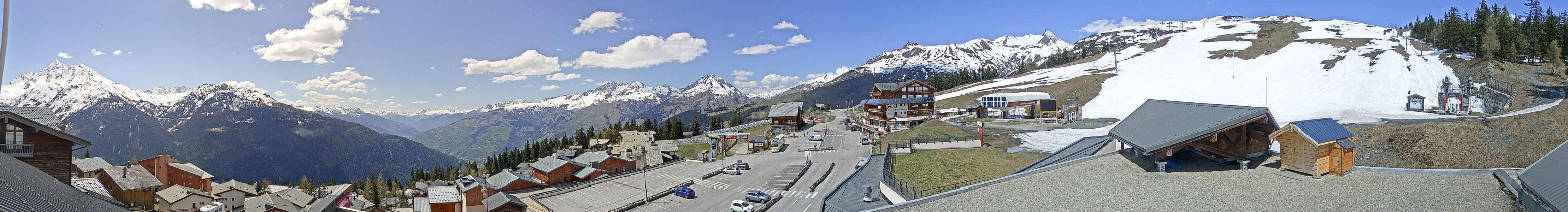 La Rosiere webcam - Maison du Ski ski station 