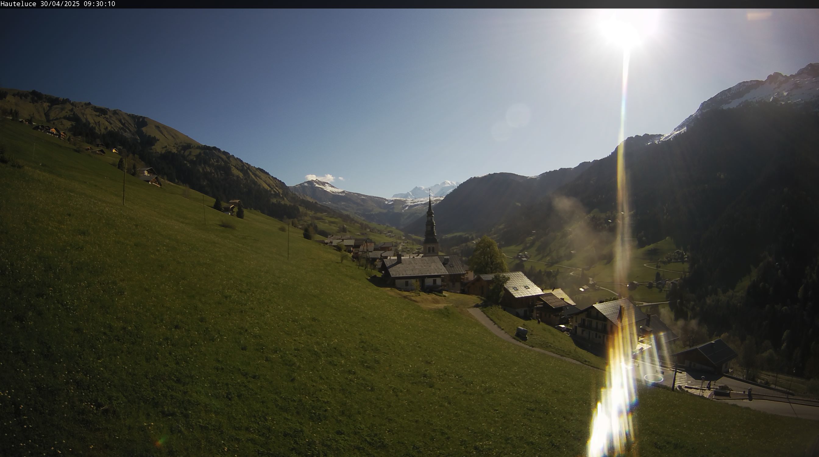 Webcam Hauteluce, avec vue sur le village et le Mont-Blanc