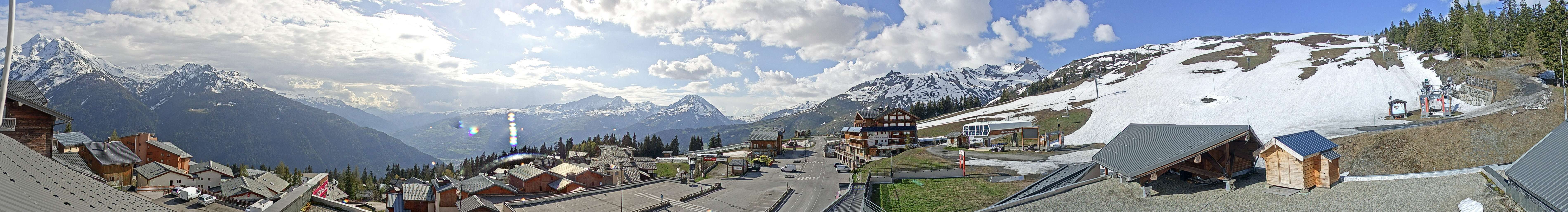 immagine della webcam nei dintorni di Courmayeur: webcam La Thuile