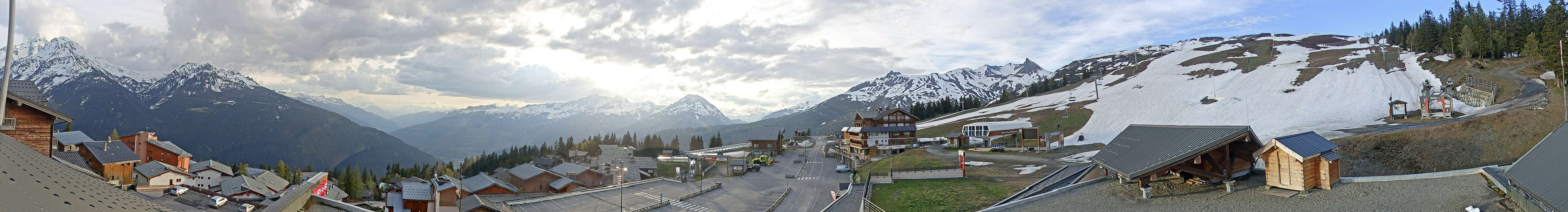 immagine della webcam nei dintorni di Introd: webcam La Thuile