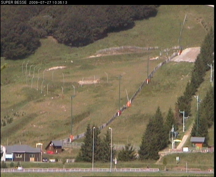 Auvergne webcam Super Besse